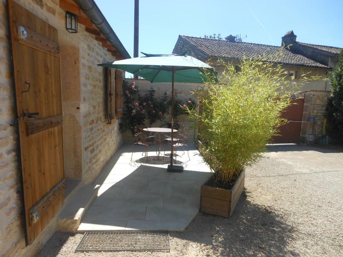 Le Gite De Vire Exterior photo